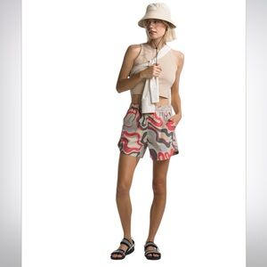 The North Face Women’s Class V Pathfinder Pull-On Shorts | XXL | NWT
